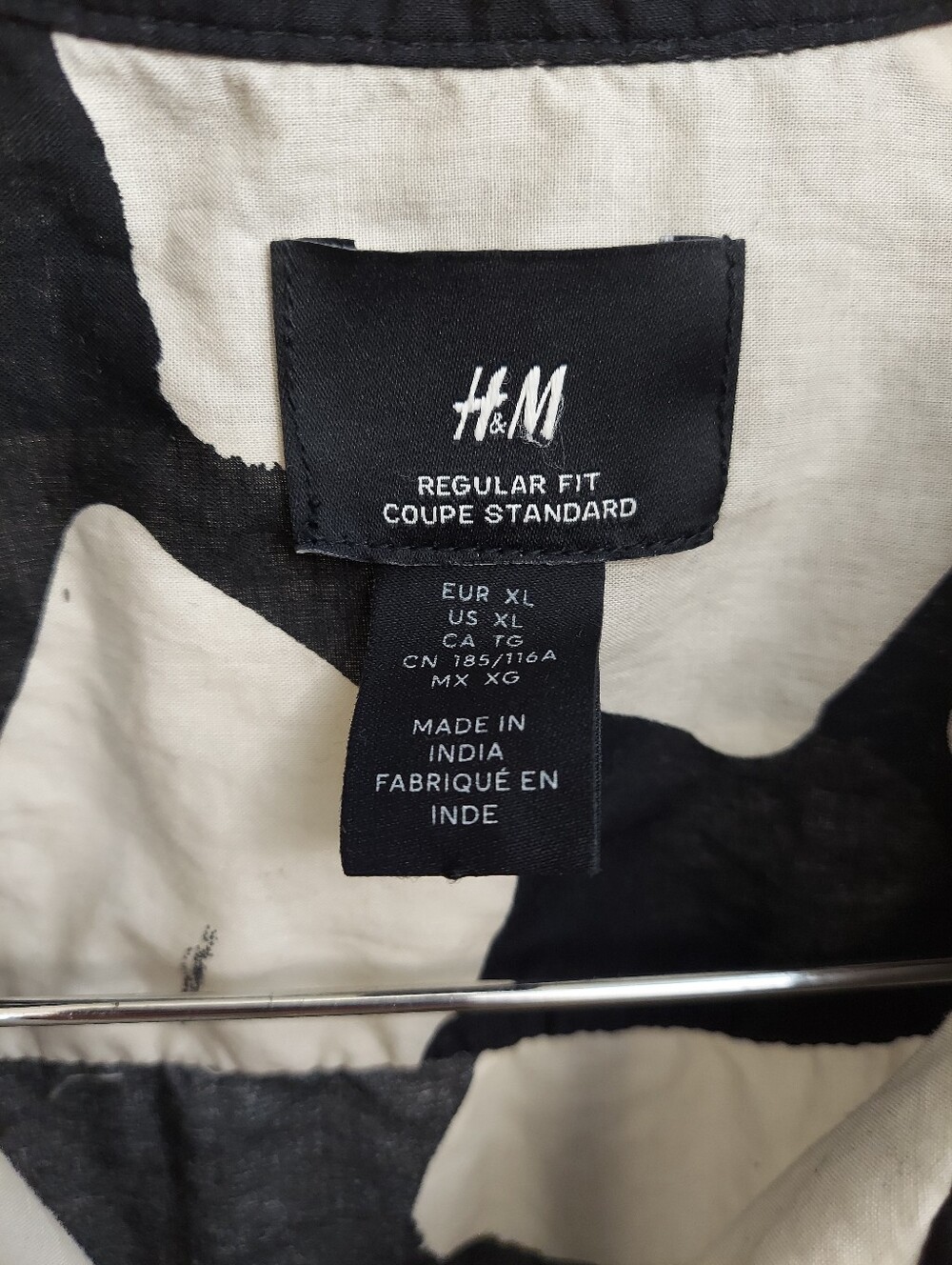 H&M Black Cream Floral Button-Front Shirt Regular-Fit Cotton Resort Shirt Sz XL - Picture 3 of 7